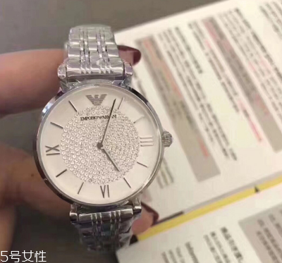 armani阿瑪尼滿天星手表是機械表嗎？