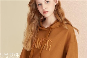 今年流行什么款式衛(wèi)衣？春日造型全靠它