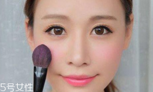 夏天化妝怎么樣不脫妝？8個(gè)小技巧讓你做清爽女神