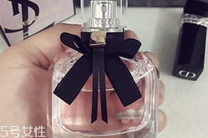 圣羅蘭反轉(zhuǎn)巴黎香水好聞嗎？愛情的味道