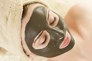 粘土面膜有幾種？高嶺土是最常見的清潔面膜成分