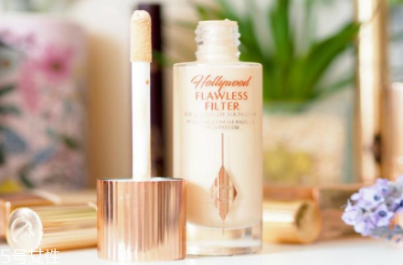 ct新品妝前高光濾鏡液怎么樣？charlotte tilbury粉底好用嗎？