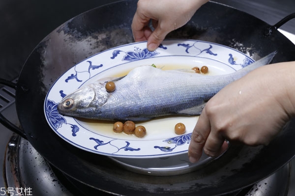 魚怎么做好吃又簡(jiǎn)單 魚的6種烹調(diào)法
