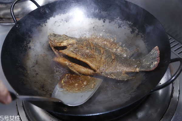 魚怎么做好吃又簡(jiǎn)單 魚的6種烹調(diào)法