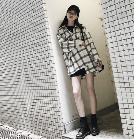襯衫里面要穿衣服嗎？要看襯衫的面料顏色