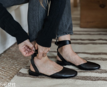 jenni kayne是什么牌子？平底鞋也能穿出大長腿