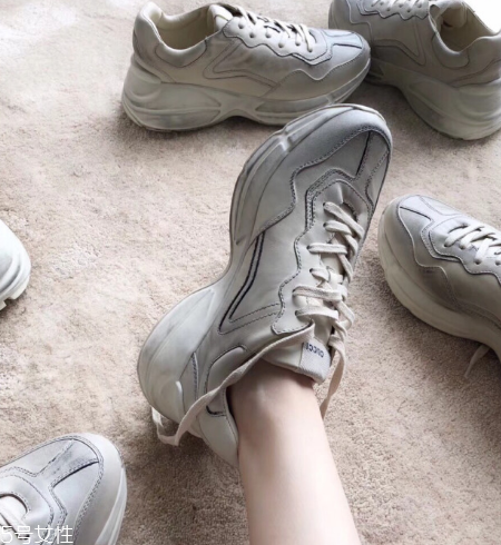 gucci老爹鞋有女款嗎？明星們?nèi)耸忠浑p