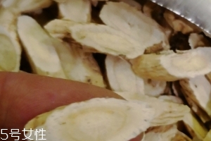 黃芪是北芪嗎？是一種東西