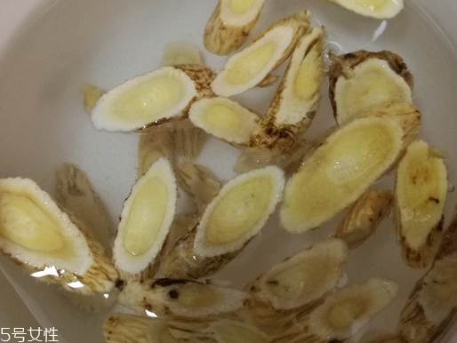 黃芪是什么味道？有點大豆味