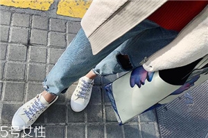 帆布鞋破洞了怎么補(bǔ)？帆布鞋修補(bǔ)方法