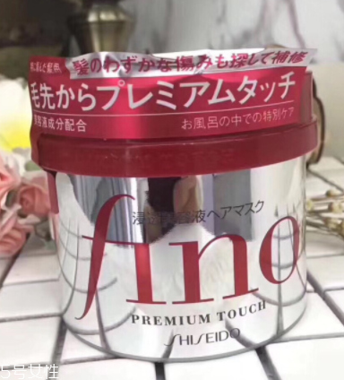 護(hù)發(fā)素沒洗干凈會(huì)怎樣？護(hù)發(fā)素殘留會(huì)導(dǎo)致脫發(fā)嗎？