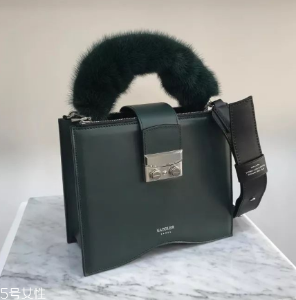saddler seoul是什么牌子？終于不用撞包了