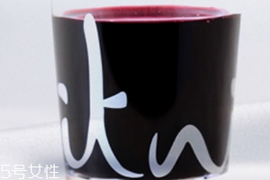 花青素可以美白嗎？女人就應(yīng)該吃點(diǎn)花青素