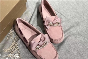 ugg豆豆鞋多少錢(qián)一雙？ugg也有單鞋