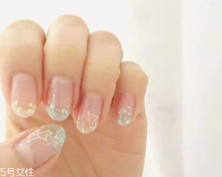 可撕指甲油哪個牌子好？女神都愛的六款健康指甲油