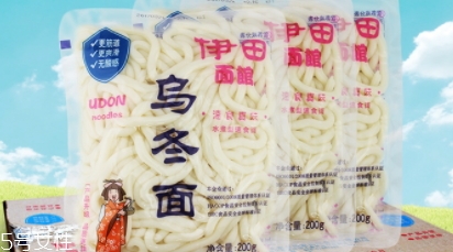 烏冬面是什么做的？