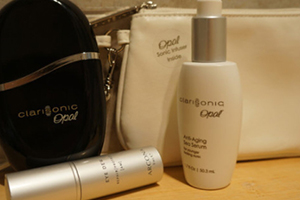 clarisonic opal科萊麗超聲波眼部導(dǎo)入儀怎么用？眼部小熨斗