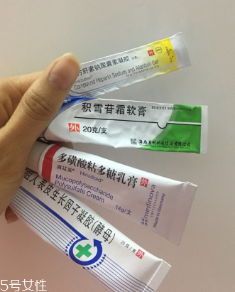 痘印顏色加深是怎么回事？補(bǔ)水還不夠