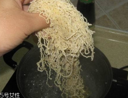 云吞面怎么煮好吃？廣東特色小吃