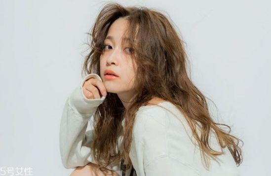 仙女燙是什么樣的？仙女燙適合染什么顏色？