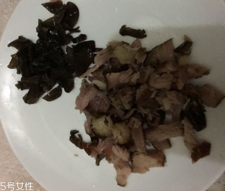 煙熏臘肉怎么保存？通風(fēng)處保存