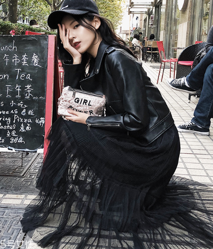 皮衣沾上發(fā)泡劑怎么辦？清除方法要注意