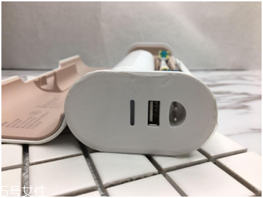歐樂b電動牙刷怎么樣？四個(gè)刷頭很好用