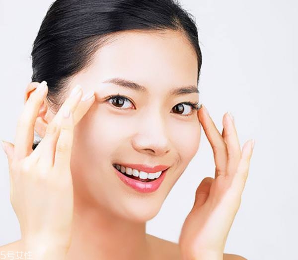什么樣的人笑起來(lái)好看？如何避免笑起來(lái)像鬼？