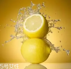 柑橘調香水好聞嗎？吃了這個大橘子