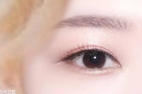 第一次用眼霜用什么好？眼部衰老從此不復(fù)存在