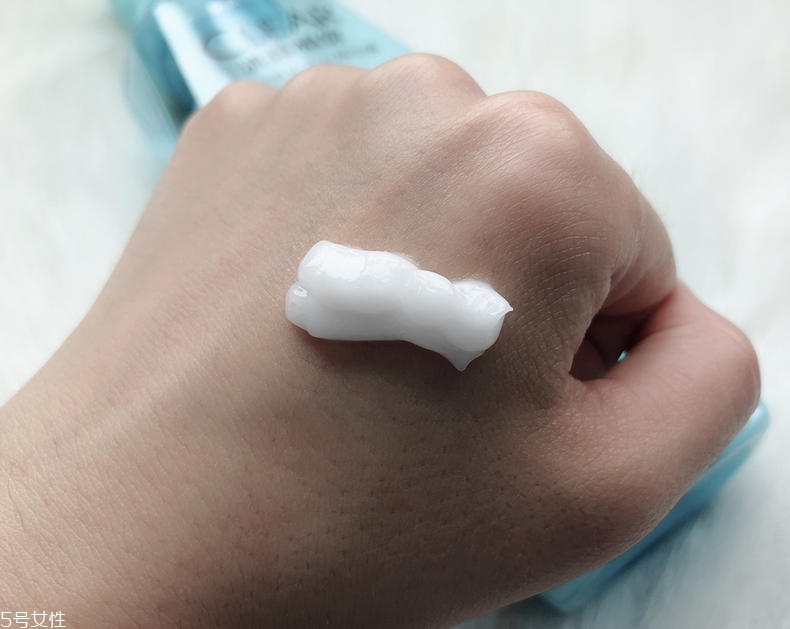 清揚(yáng)0硅油洗發(fā)水好用嗎？自帶高級感香調(diào)