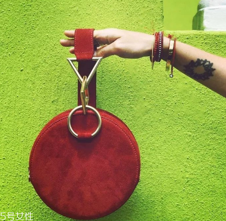 tara zadeh是什么牌子？背出與眾不同的風(fēng)采