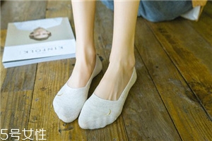 襪子會傳染腳氣嗎？穿襪子要注意衛(wèi)生