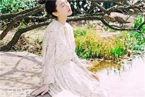 文藝范女生怎么穿搭？和你的青春敘敘舊