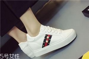 小白鞋可以用漂白水洗嗎？不要長期用漂白水洗小白鞋