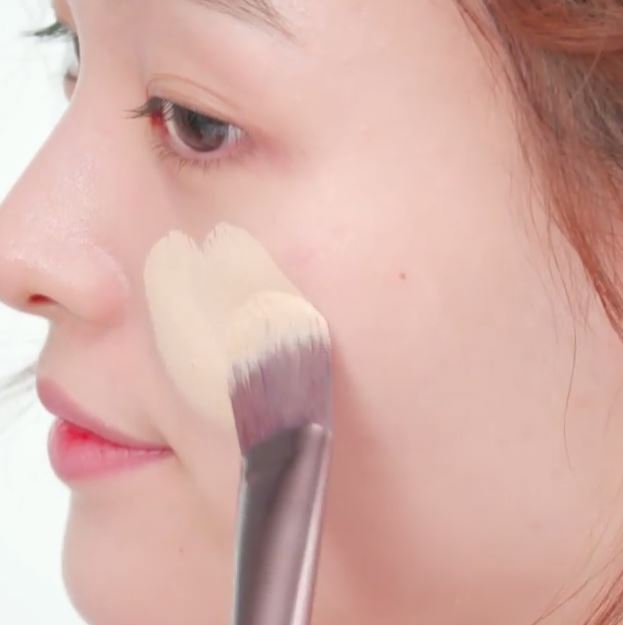 怎么化妝才能不脫妝 化妝不脫妝的小竅門(mén)