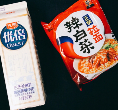 網紅牛奶辛拉面好吃嗎？牛奶辛拉面是黑暗料理嗎