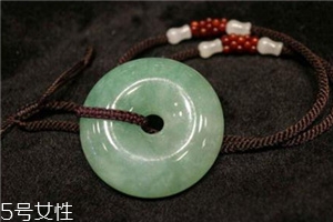 翡翠可以用牙膏清洗嗎？翡翠用牙膏洗好嗎