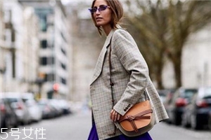 loewe gate bag多少錢？羅意威18新款馬鞍包價(jià)格