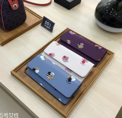 錢包是長款好還是短款好？錢包長款和短款的區(qū)別