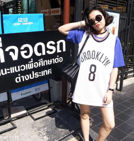 胸大的女生穿什么上衣？適合大胸女生的穿搭