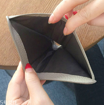 錢包里放多少錢合適？錢包里一般放多少錢