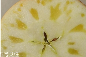 冰糖心蘋果爛心是什么原因？冰糖心蘋果里面發(fā)黑