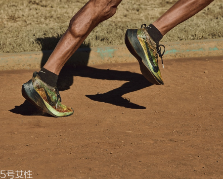 耐克3d打印跑步鞋怎么樣？nike zoom vaporfly elite flyprint評(píng)測(cè)