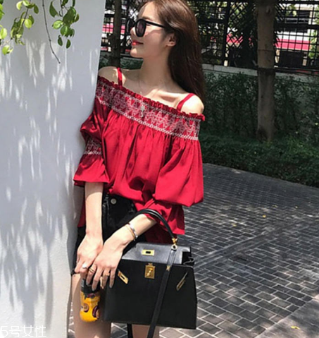 肩膀不好看穿什么衣服？適合肩型不好的穿搭推薦
