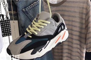 yeezy 700偏碼嗎？yeezy 700碼數(shù)正常嗎