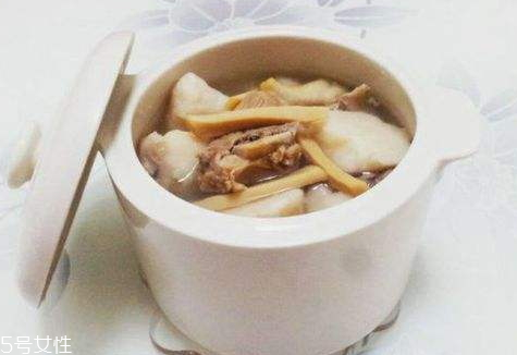 墨魚(yú)湯下奶嗎 墨魚(yú)和什么燉最下奶