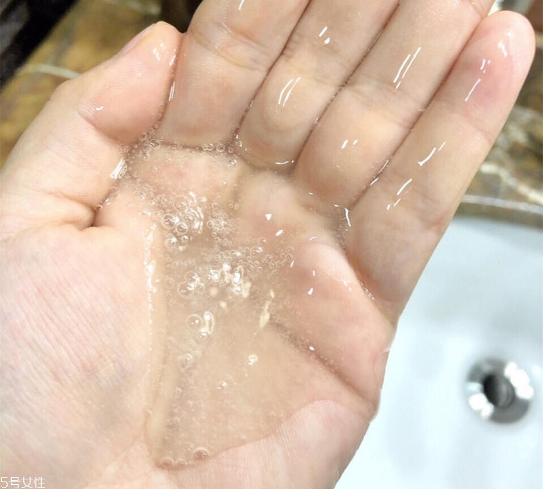 pure smile藝妓臉譜面膜有幾個版本？適合敏感肌嗎？