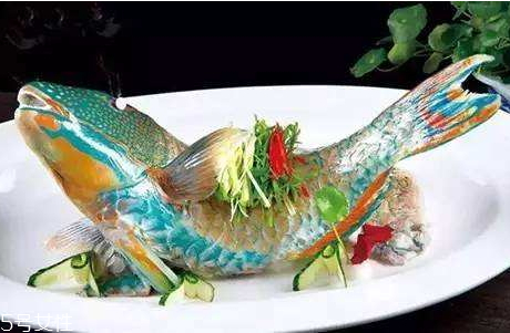 青衣魚(yú)和石斑哪個(gè)好吃 青衣魚(yú)怎樣煮才好吃