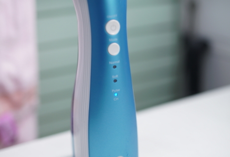 沖牙器和電動(dòng)牙刷哪個(gè)好？沖牙器和電動(dòng)牙刷對(duì)比